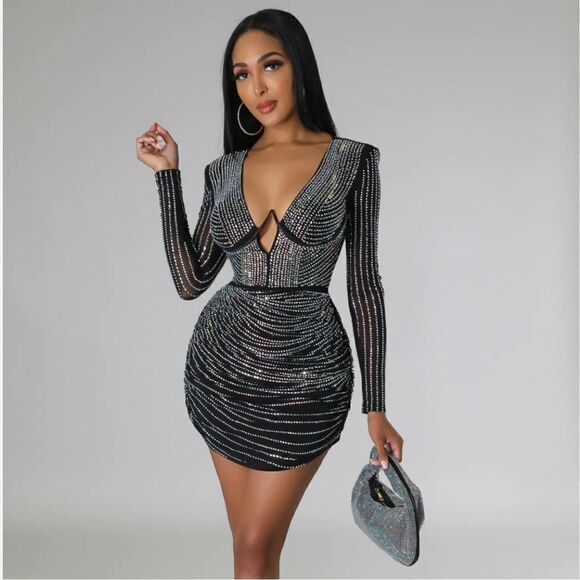 Women’s Short Sexy Black Beaded BodyCon Party Dress Deep V-Neck Size XXL NWOT - Picture 1 of 14